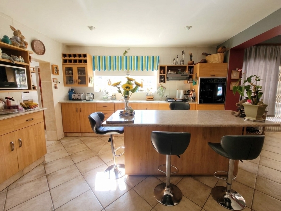 6 Bedroom Property for Sale in Orkney Park North West